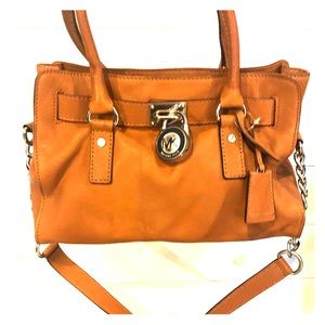 Satchel Michael Kors purse